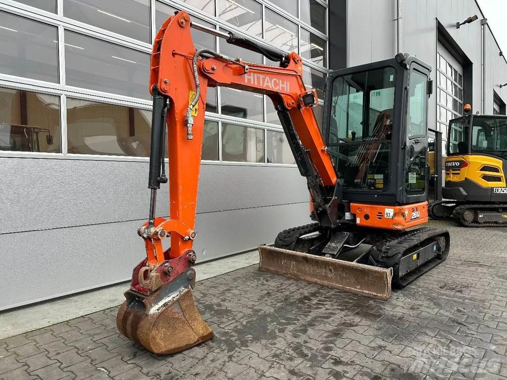 Hitachi ZX26U-6 CR Mini rýpadlá < 7t