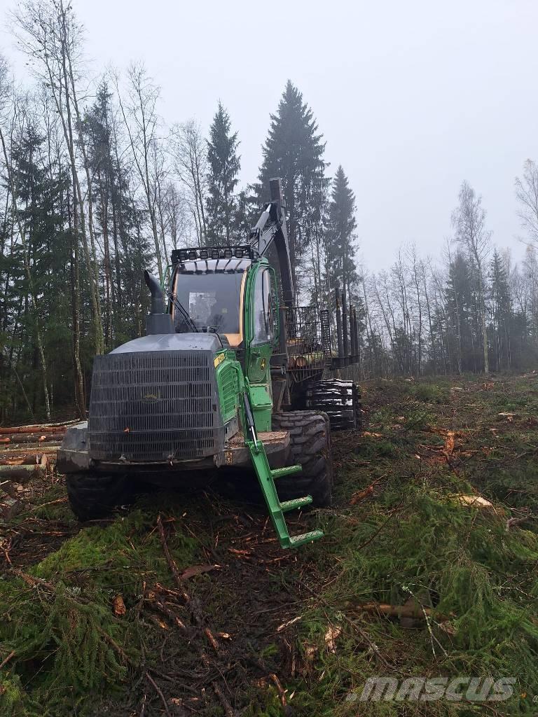 John Deere 1510G Lesné traktory