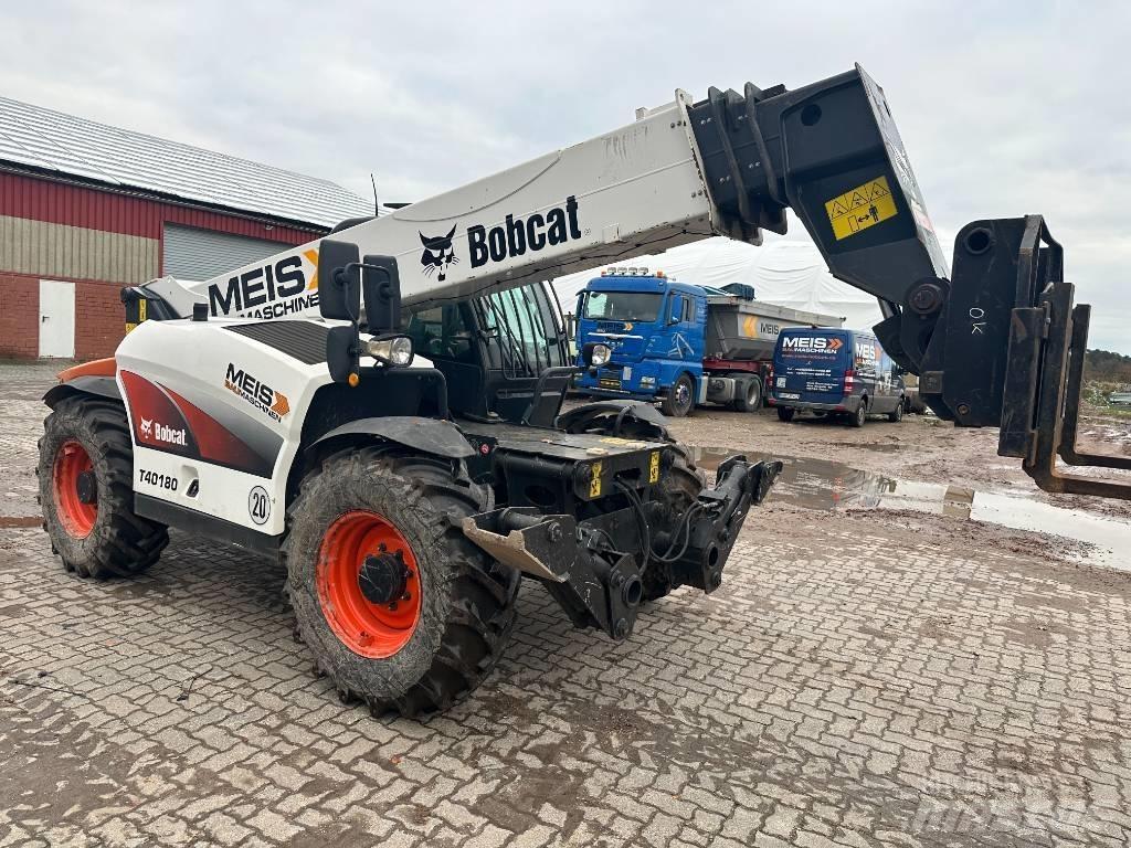 Bobcat T 40180 3B Teleskopické manipulátory