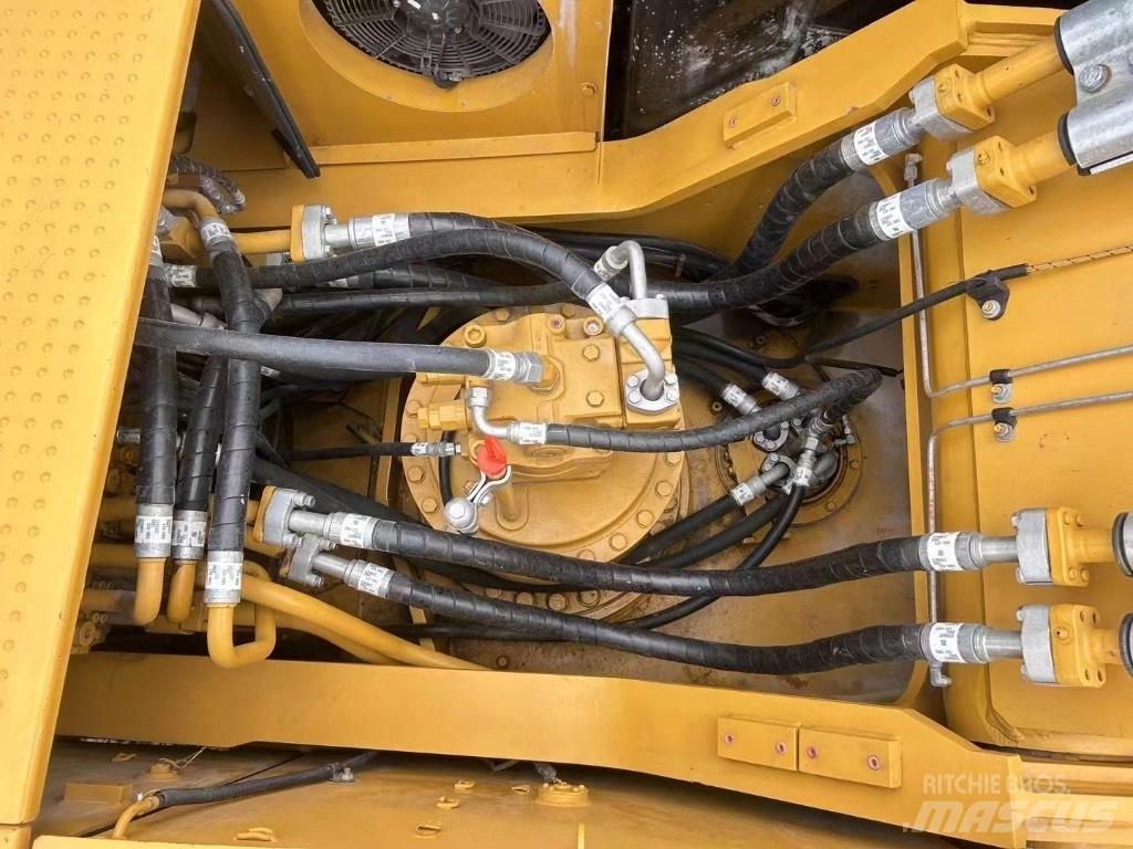 CAT 340 Pásové rýpadlá
