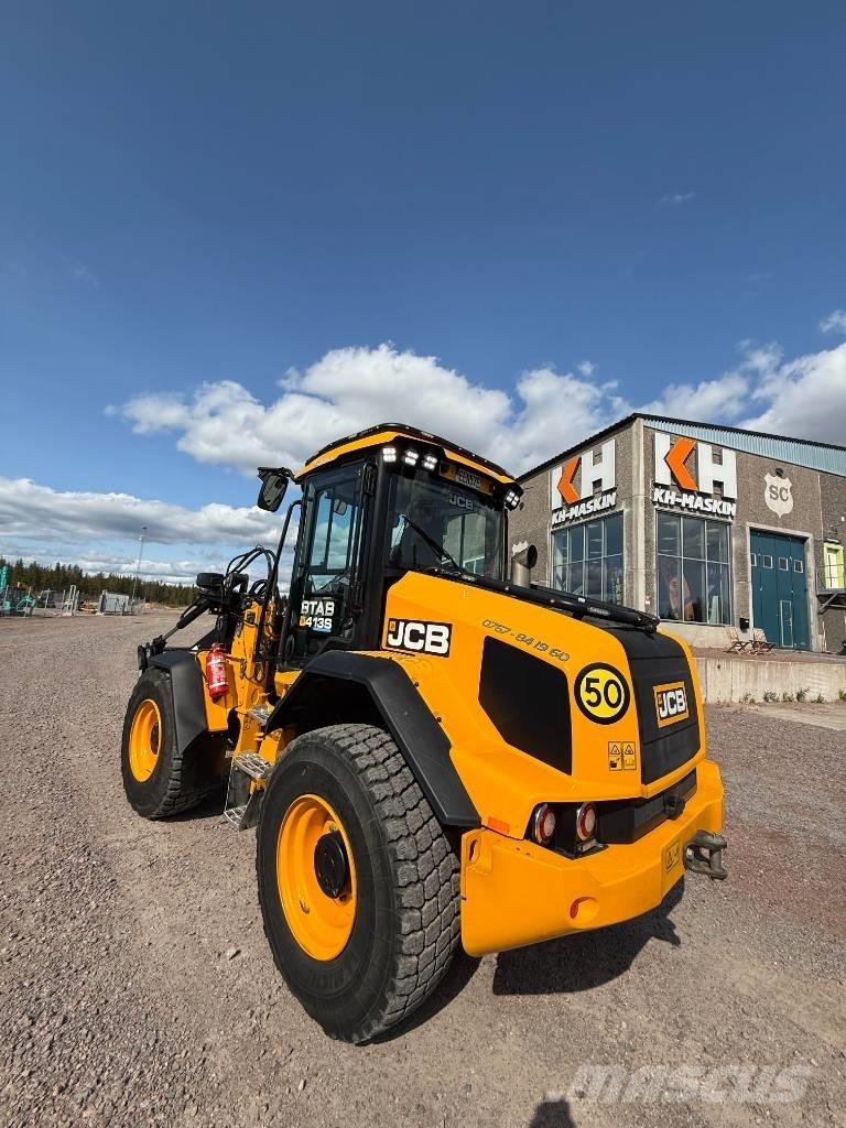 JCB 413S Kolesové nakladače