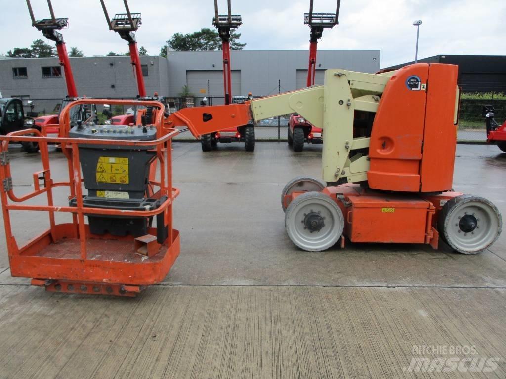 JLG E 300 AJP (718) Kompaktné samohybné kĺbové plošiny