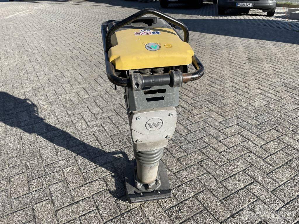 Wacker Neuson AS60e Vibračné zhutňovače