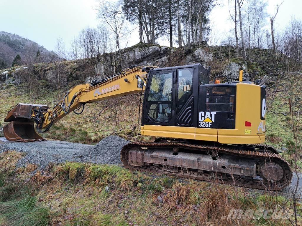 CAT 325 FL CR Pásové rýpadlá