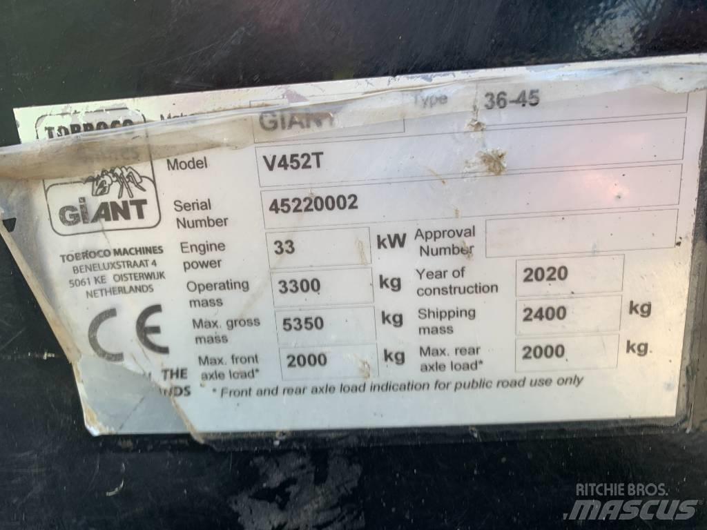 GiANT V 452 T Viacúčelové nakladače
