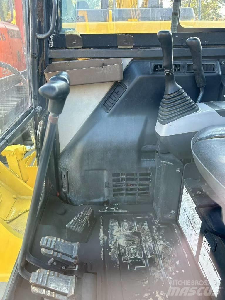 Komatsu PC 56 Pásové rýpadlá