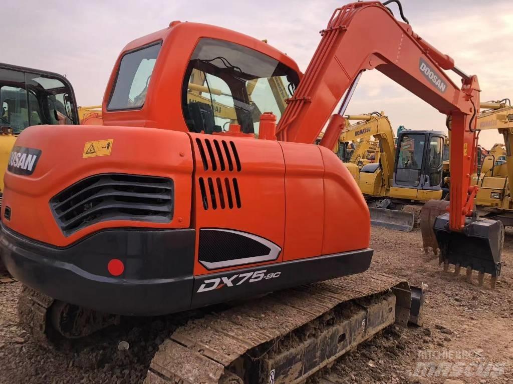 Doosan 75-9c Pásové rýpadlá