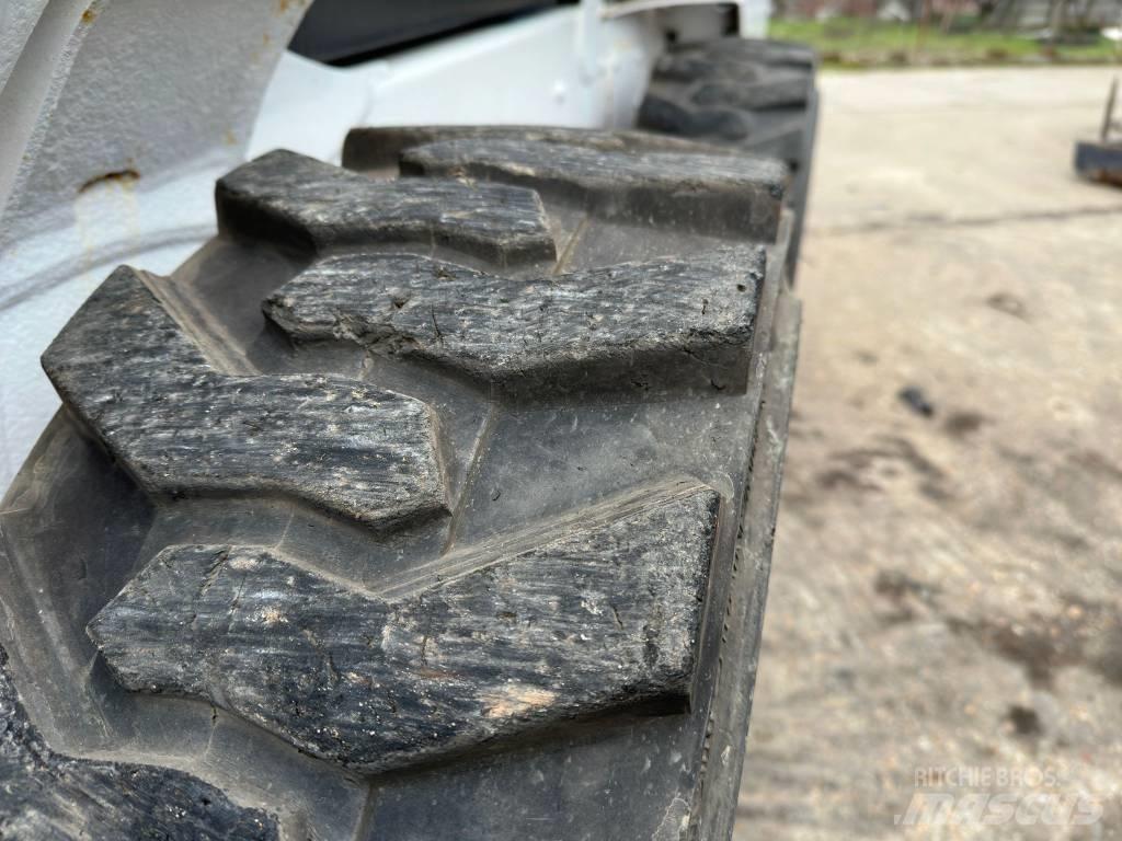 Bobcat S 550 Šmykom riadené nakladače