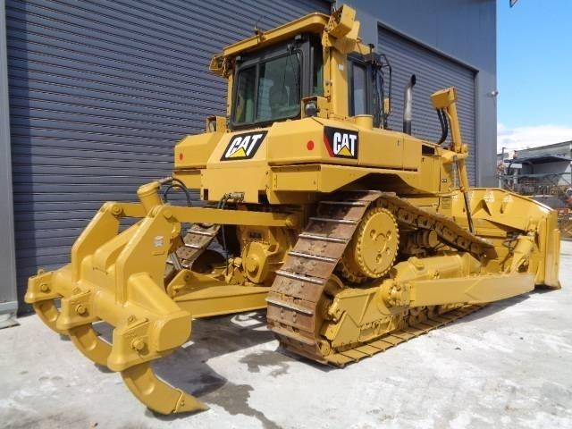 CAT D 6 T XL Buldozéry