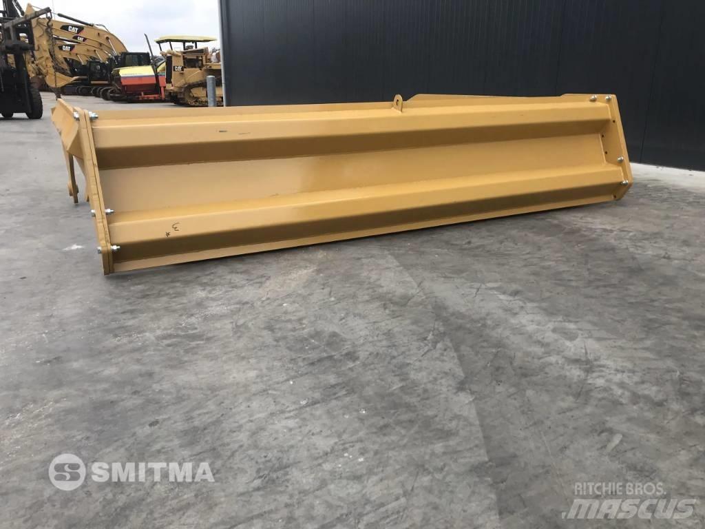 Volvo A40D Zadné dvere