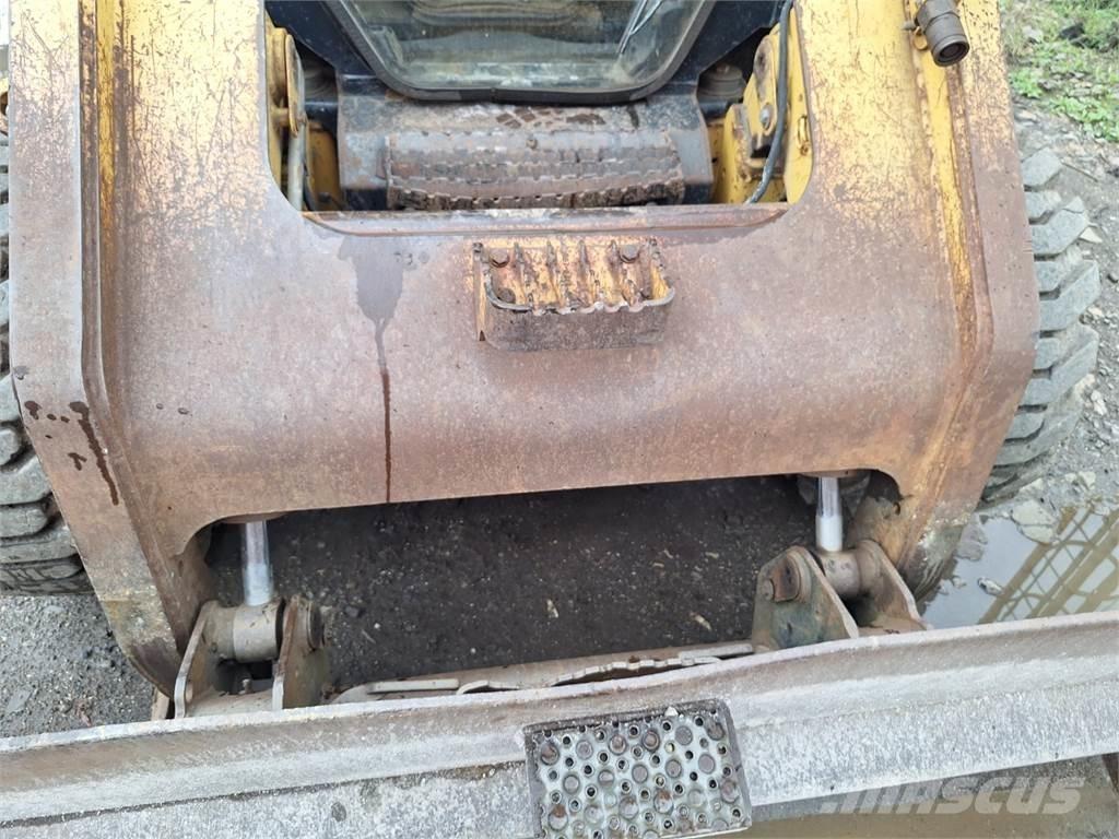 CAT 246 C 4X4 Stavebníctvo - ostatné