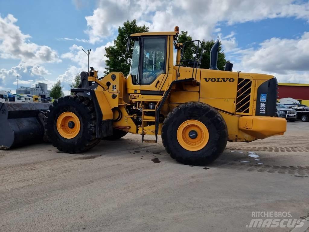 Volvo L 180 F Kolesové nakladače
