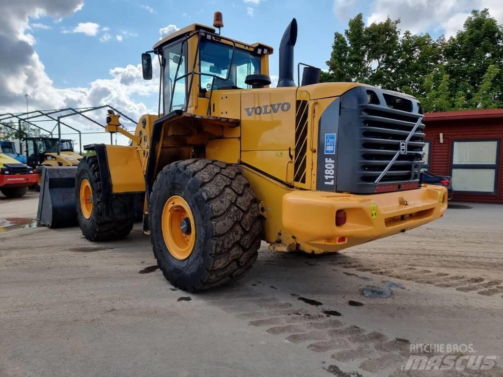 Volvo L 180 F Kolesové nakladače