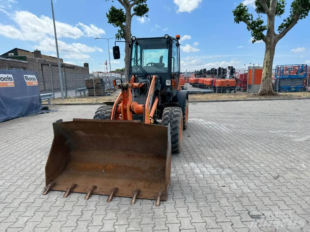 Komatsu WA80-6 Kolesové nakladače