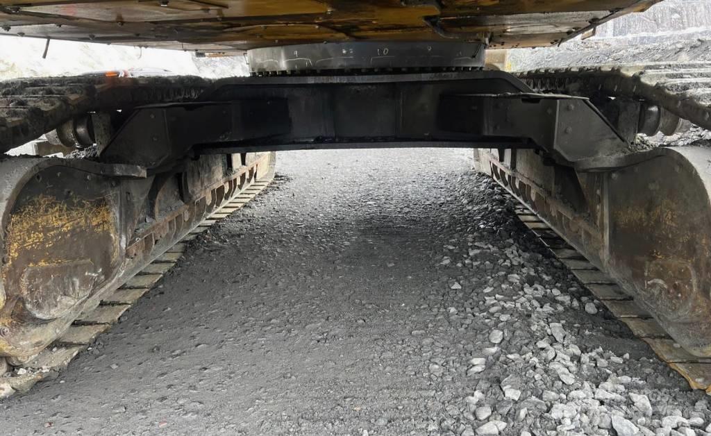 CAT 390 F Pásové rýpadlá