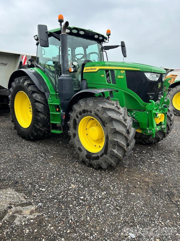 John Deere 6R 195 Traktory
