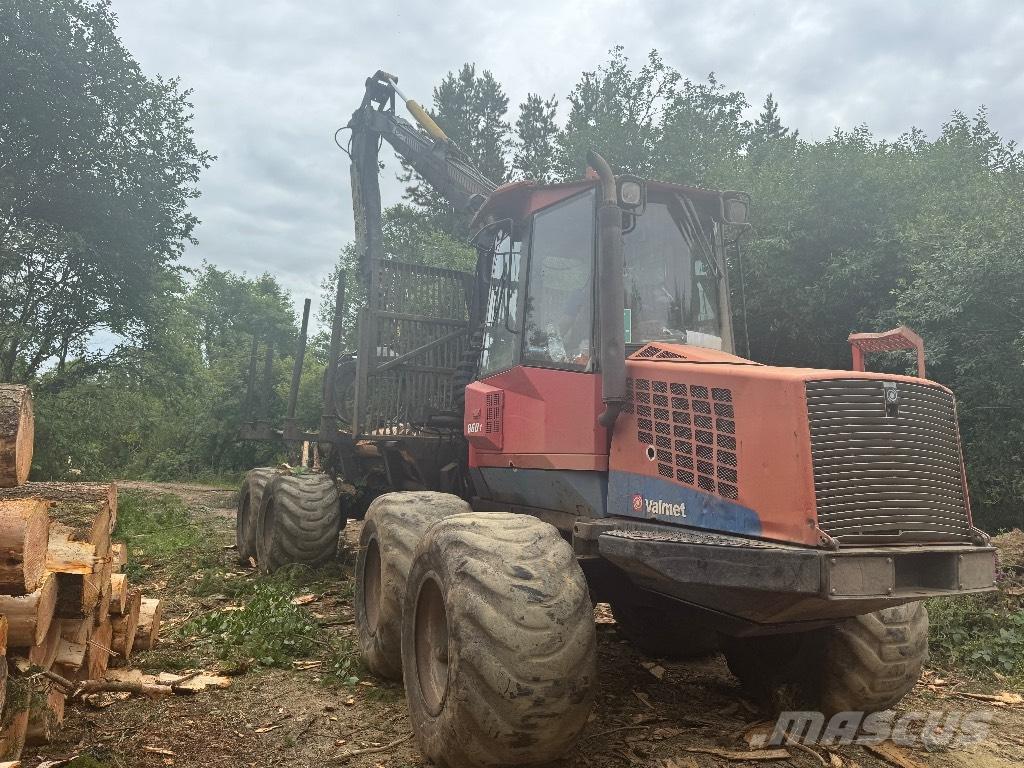 Komatsu 860.1 Lesné traktory