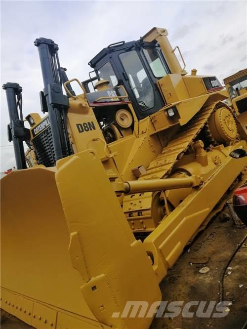 CAT D 8 N Pásové dozéry
