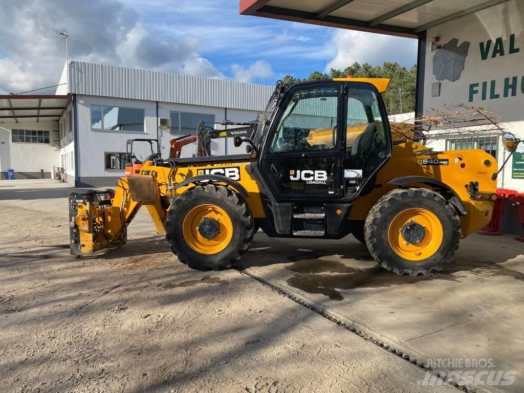 JCB 540-140 Teleskopické manipulátory