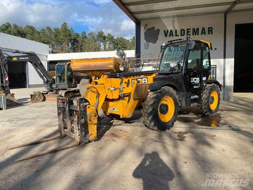 JCB 540-140 Teleskopické manipulátory