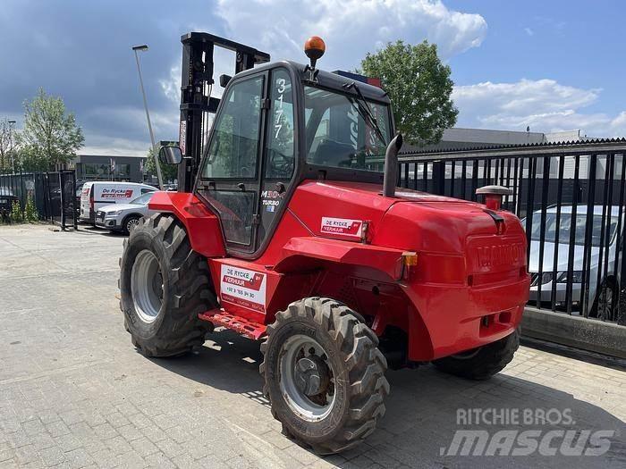 Manitou M30-4 Terénne vysokozdvižné vozíky