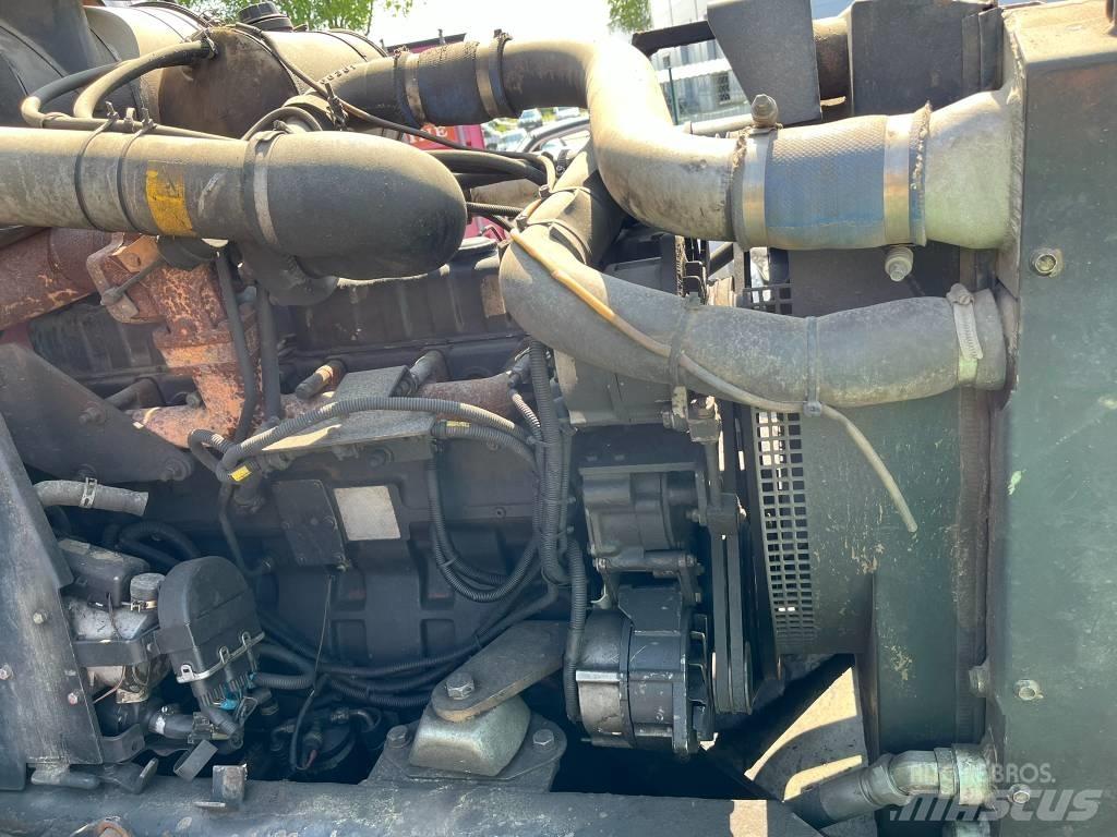 Valmet 890 Lesné traktory