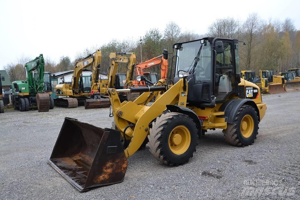 CAT 908 H 2 Kolesové nakladače