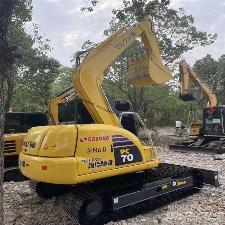 Komatsu 70-8 Pásové rýpadlá