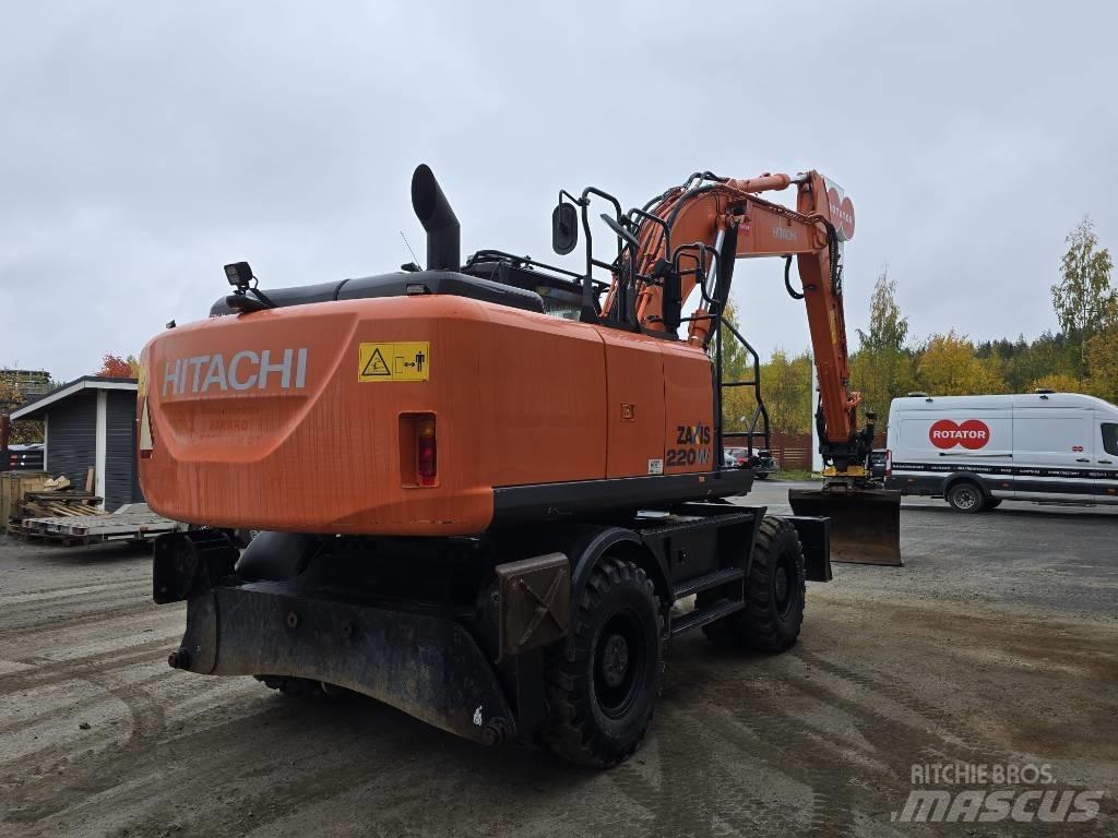 Hitachi ZX 220W-5 Kolesové rýpadlá