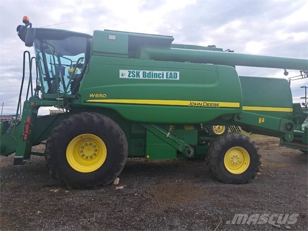 John Deere W650 Kombinované zberacie stroje