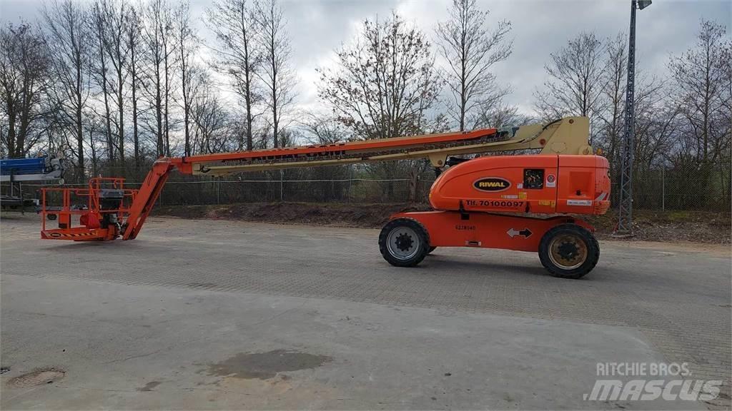 JLG 860SJ Teleskopické plošiny