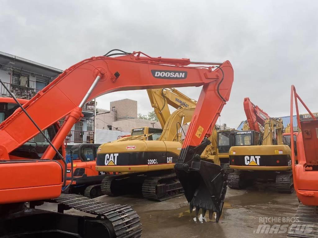 Doosan dx225 Pásové rýpadlá