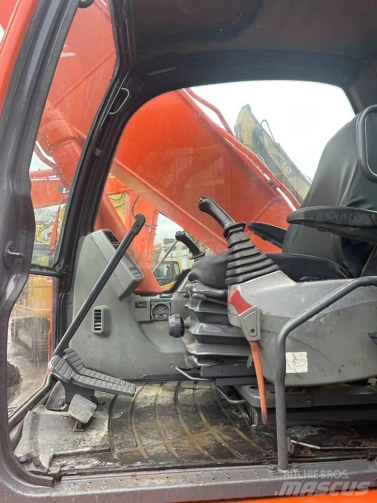 Doosan dx225 Pásové rýpadlá