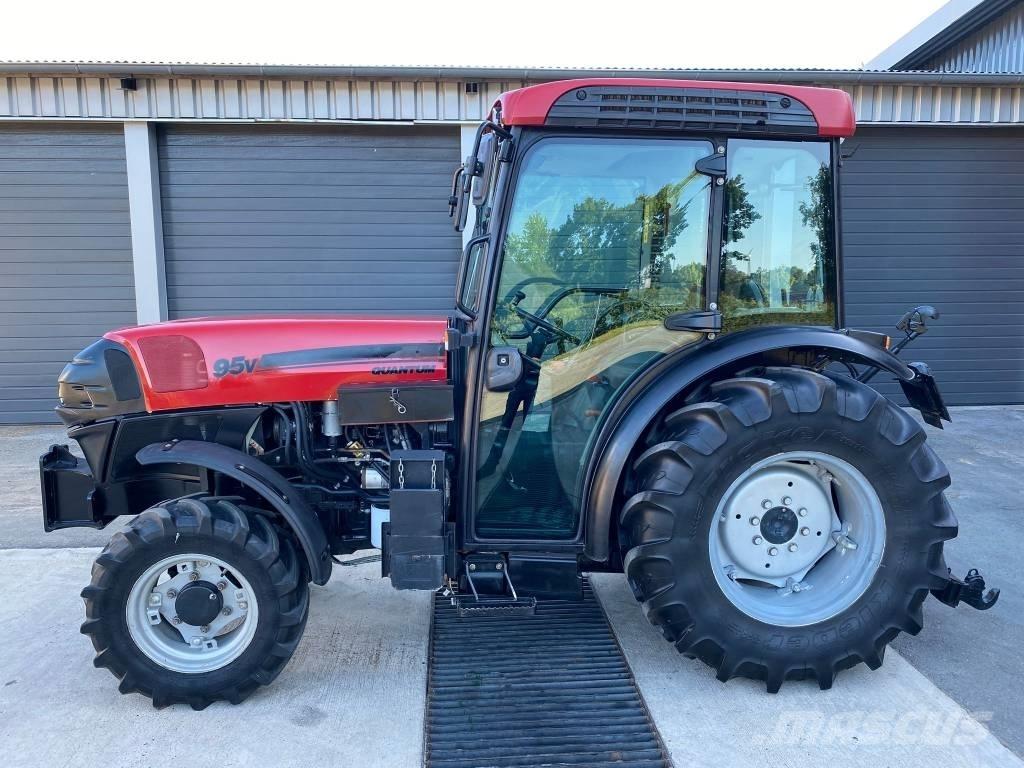 Case IH Quantum 95 V Traktory
