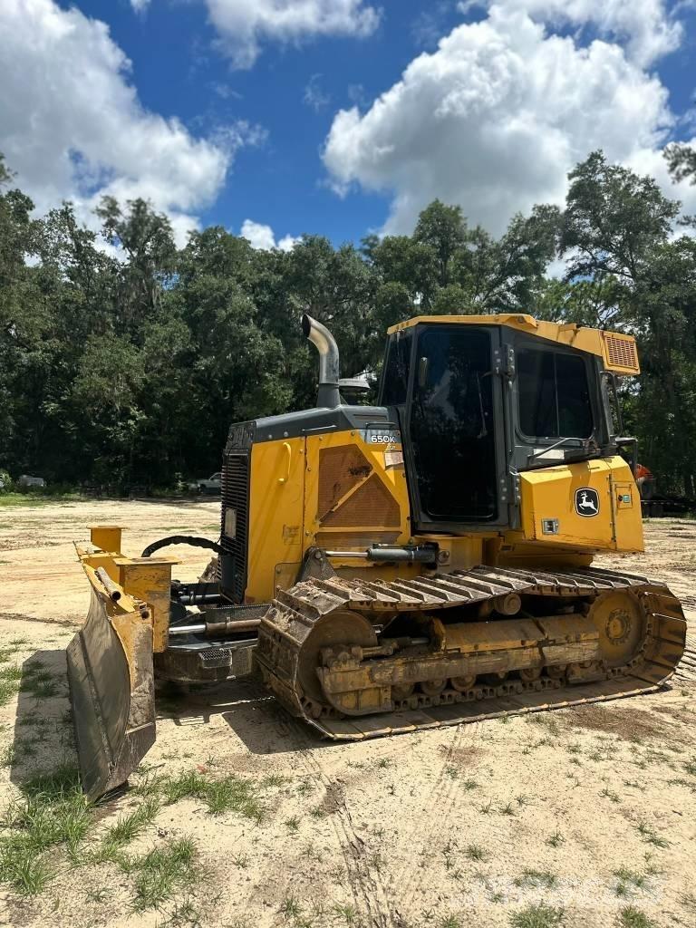 DEERE 650K Pásové dozéry