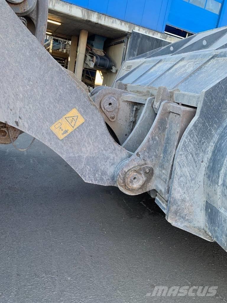 Volvo L 350 H Kolesové nakladače