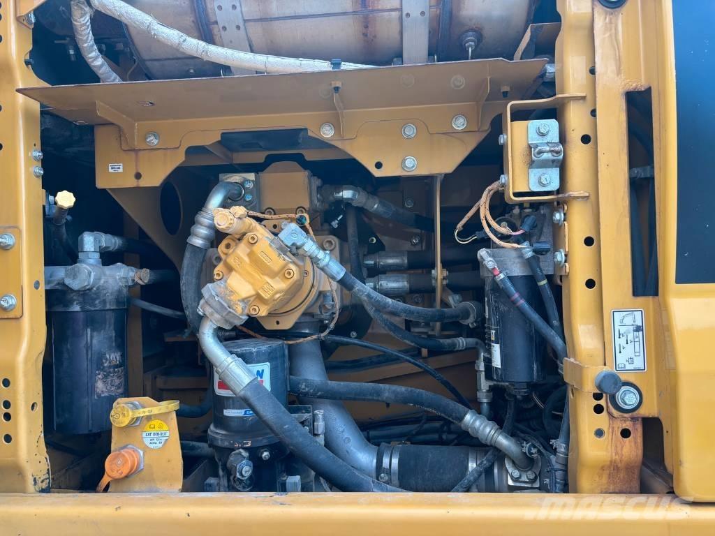 CAT 336 Pásové rýpadlá