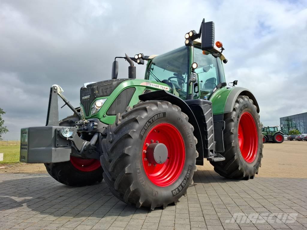 Fendt 724 Profi Traktory