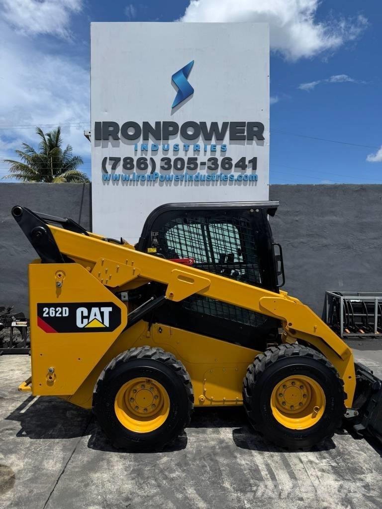 CAT 262 D Šmykom riadené nakladače