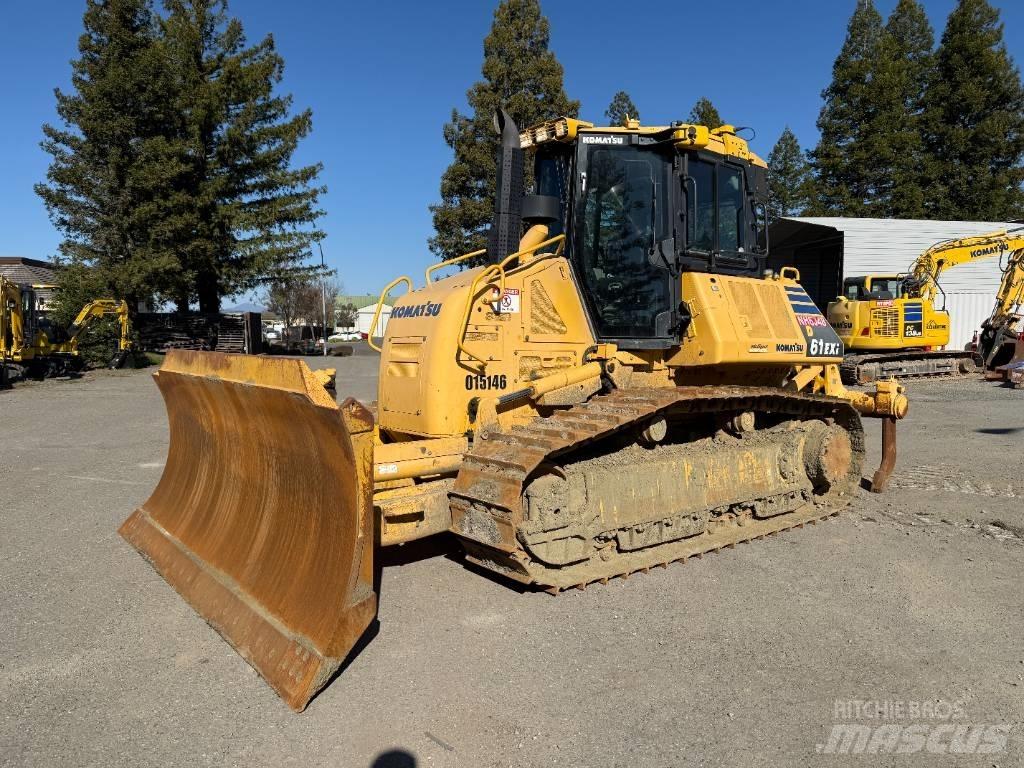 Komatsu D61EXi-24 Pásové dozéry
