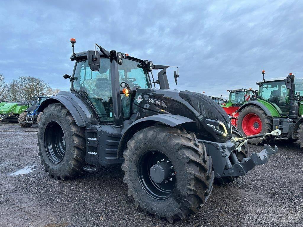 Valtra T 235 Direct Traktory