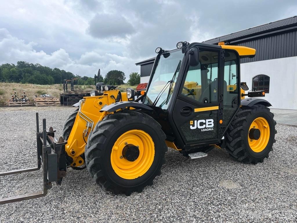 JCB 527-58 Agri Plus Teleskopické manipulátory