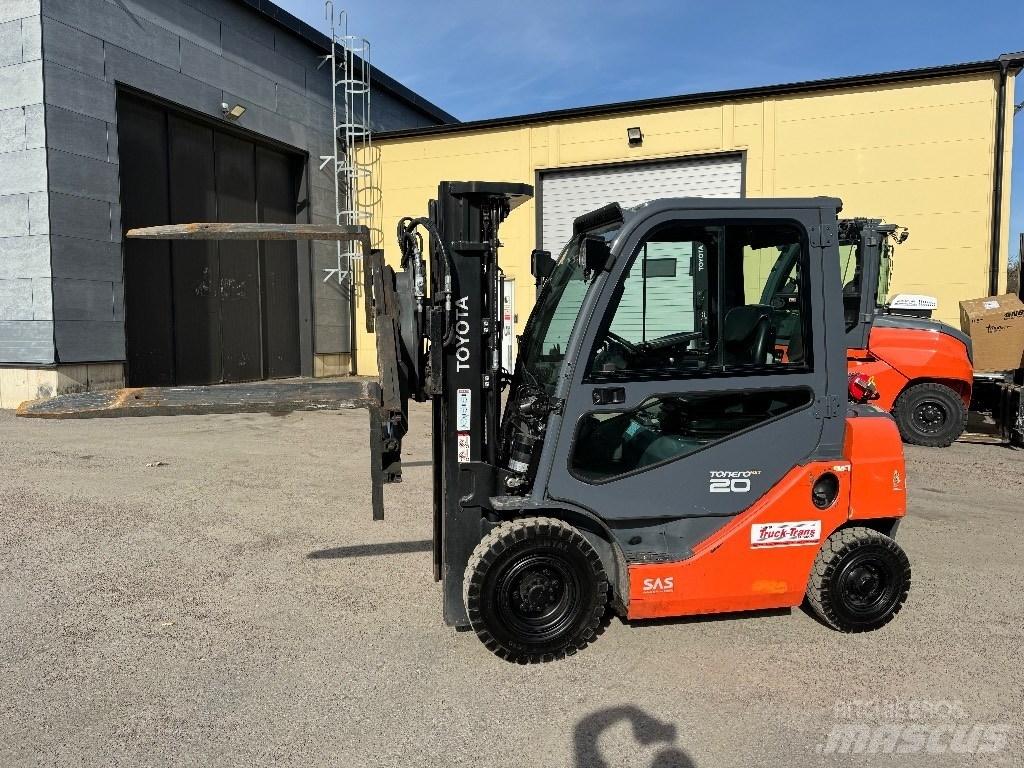Toyota 06-8FD20F Dieselové vozíky