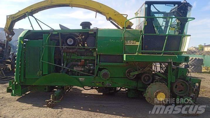 John Deere 7300 rim Pneumatiky, kolesá a ráfiky