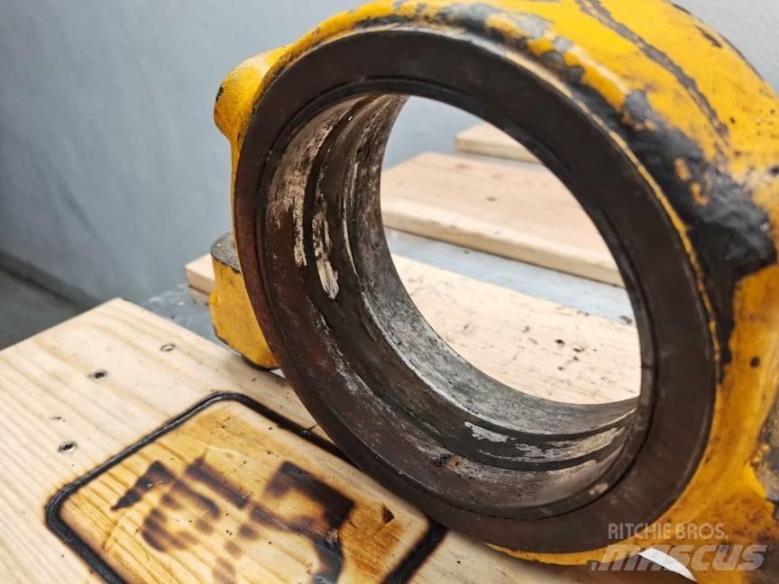 JCB 530-70 {axle} Nápravy