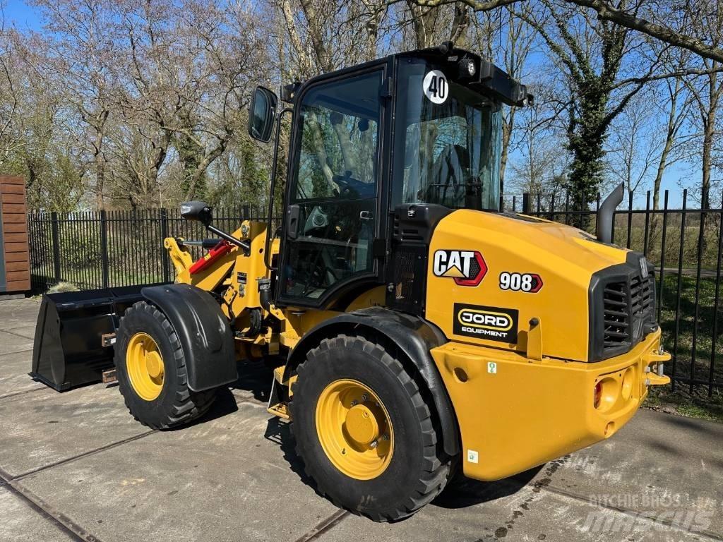 CAT 908 Kolesové nakladače