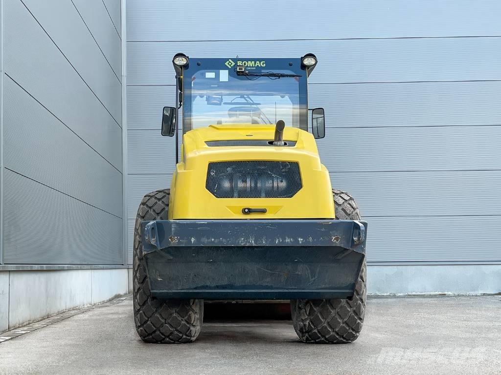 Bomag BW 216 D-5 Ťahačové valce