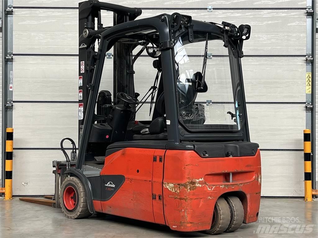 Linde E20L-02 Akumulátorové vozíky