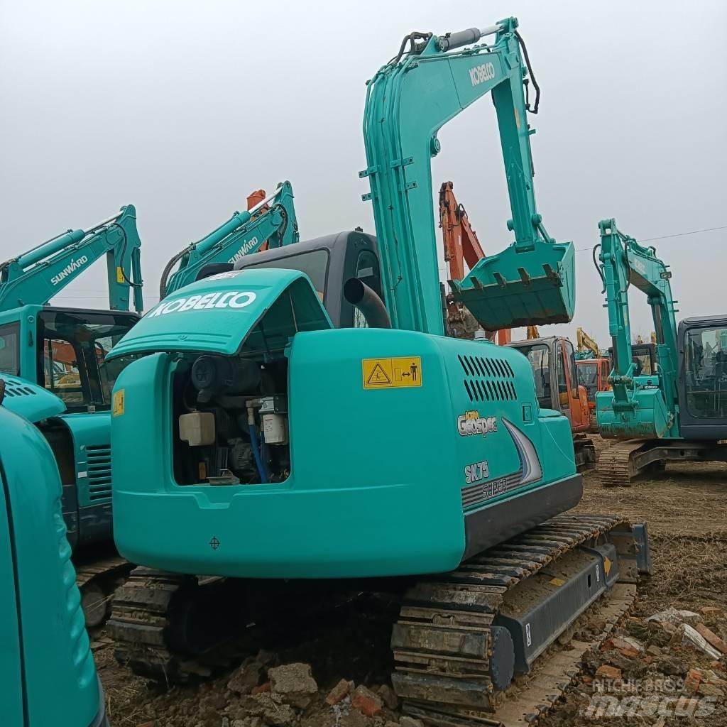 Kobelco SK75-8 Midi rýpadlá 7 t - 12 t