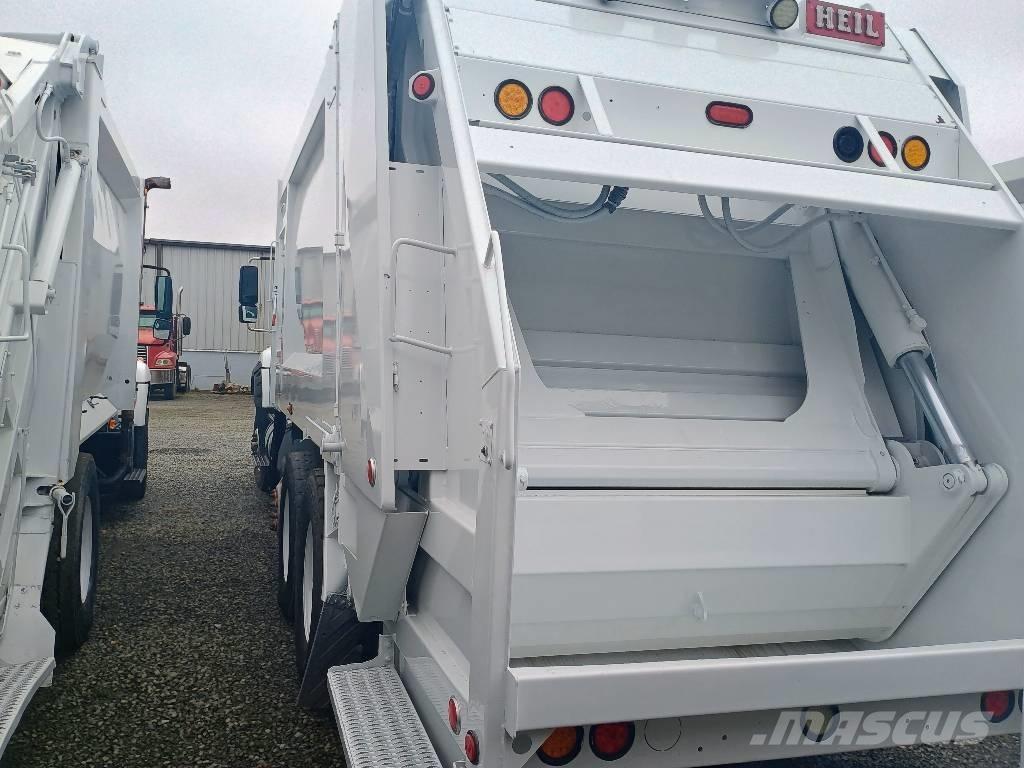 International SF667 Smetiarske vozidlá